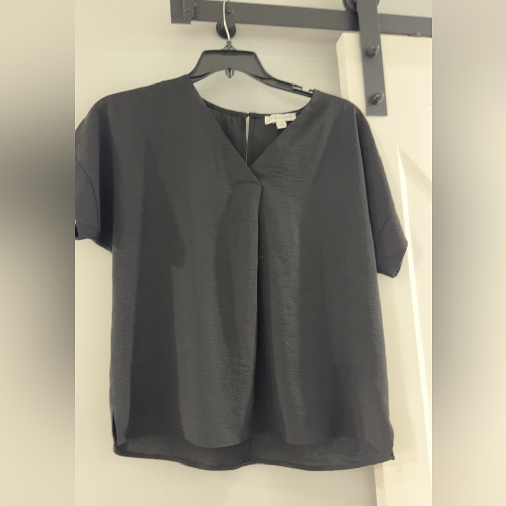 Black short sleeve blouse